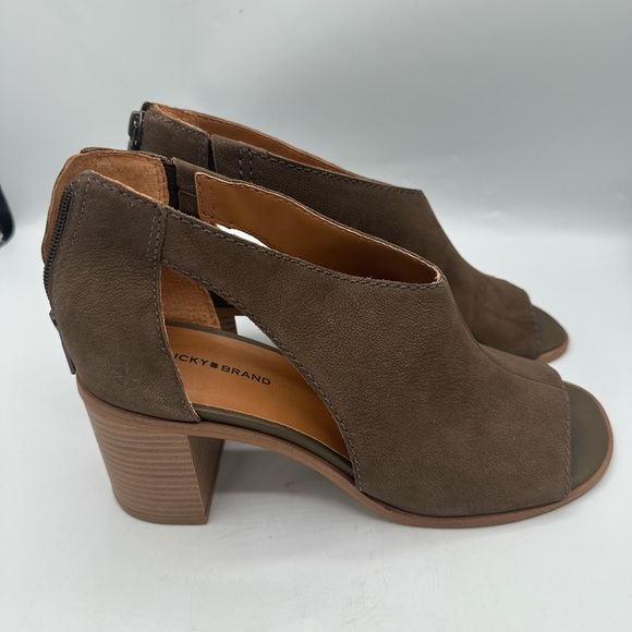 Lucky Brand Women’s Brown Leather Daily Block Heel Peep Toe Sandals Size 10M - Picture 1 of 10